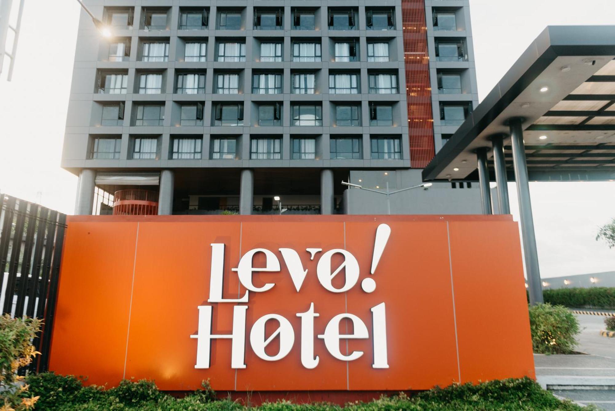 Levo Hotel Urdaneta Экстерьер фото